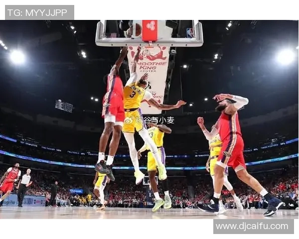 小琼斯精彩扣篮对决猛龙队展现惊人弹跳与技巧的巅峰时刻